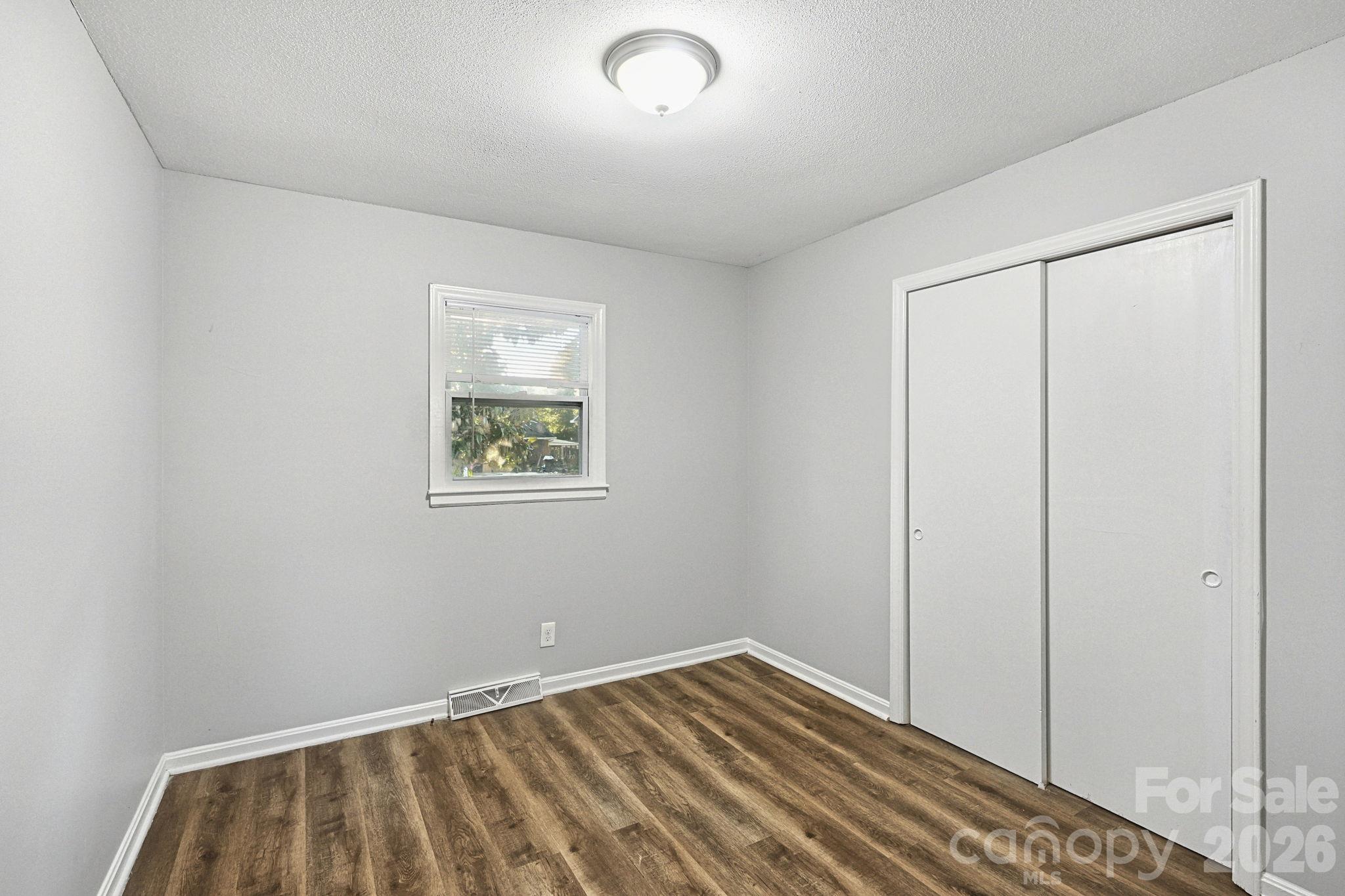 Single Family Residence at 207 Gaddis Drive, Mount Holly, photo 12 of 27