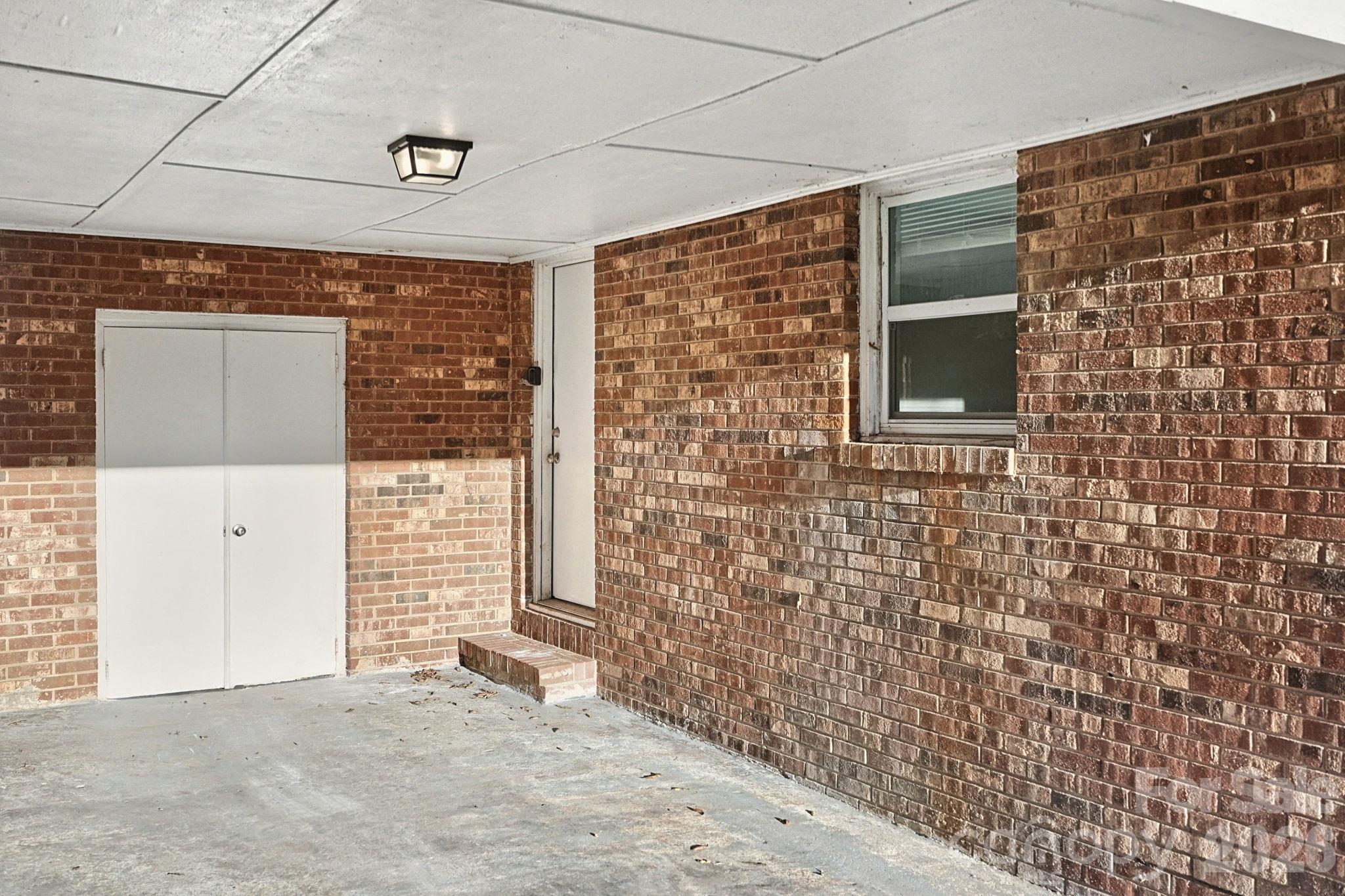 Single Family Residence at 207 Gaddis Drive, Mount Holly, photo 19 of 27