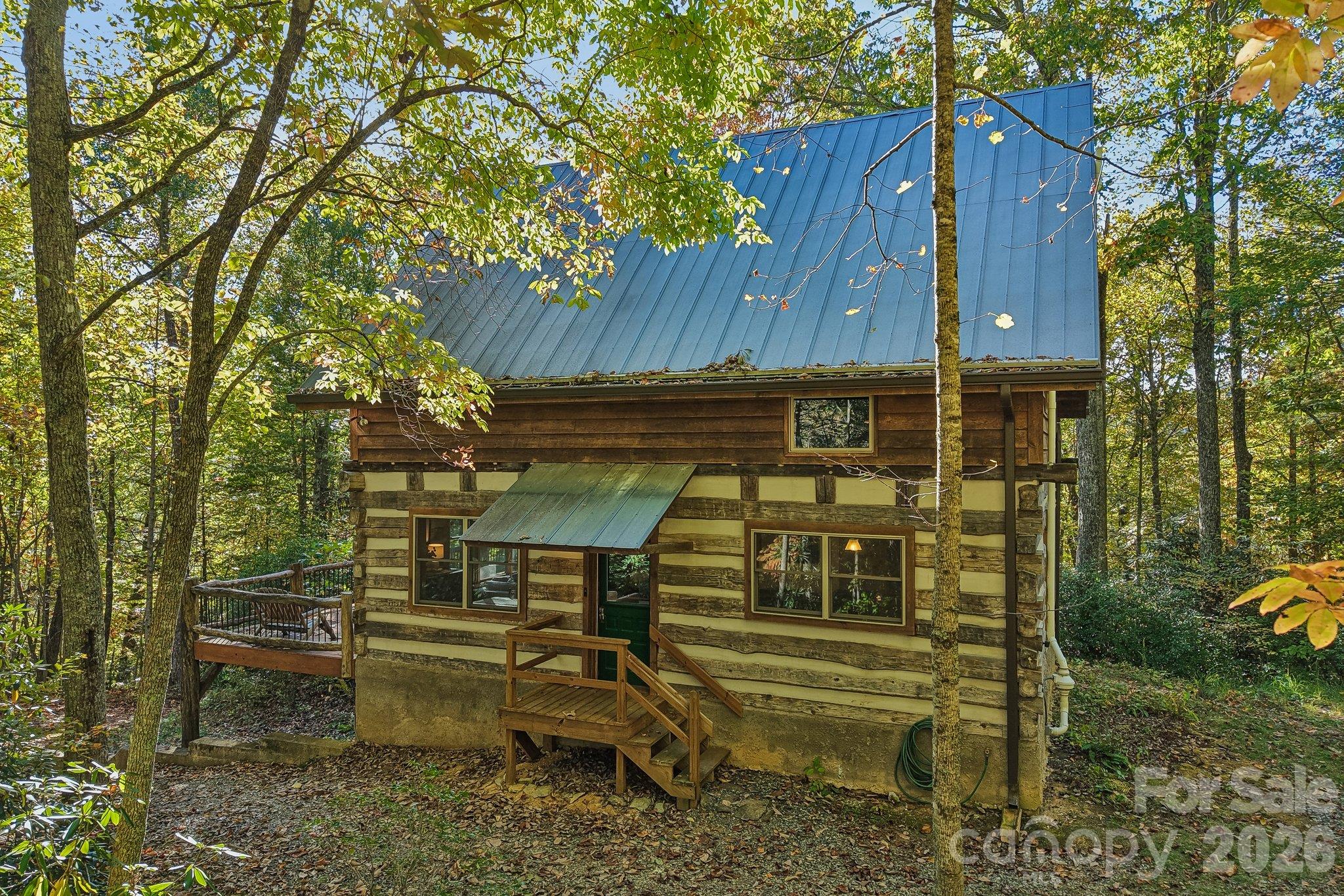 Single Family Residence at 755 Hollyberry Lane, Marshall, photo 4 of 44