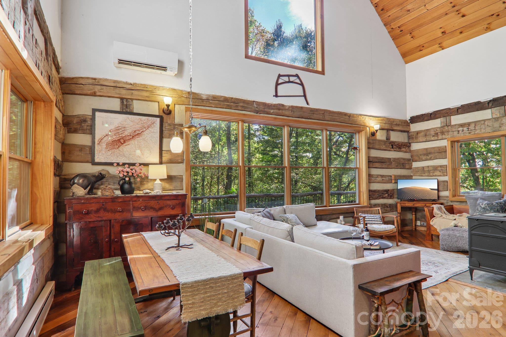 Single Family Residence at 755 Hollyberry Lane, Marshall, photo 9 of 44