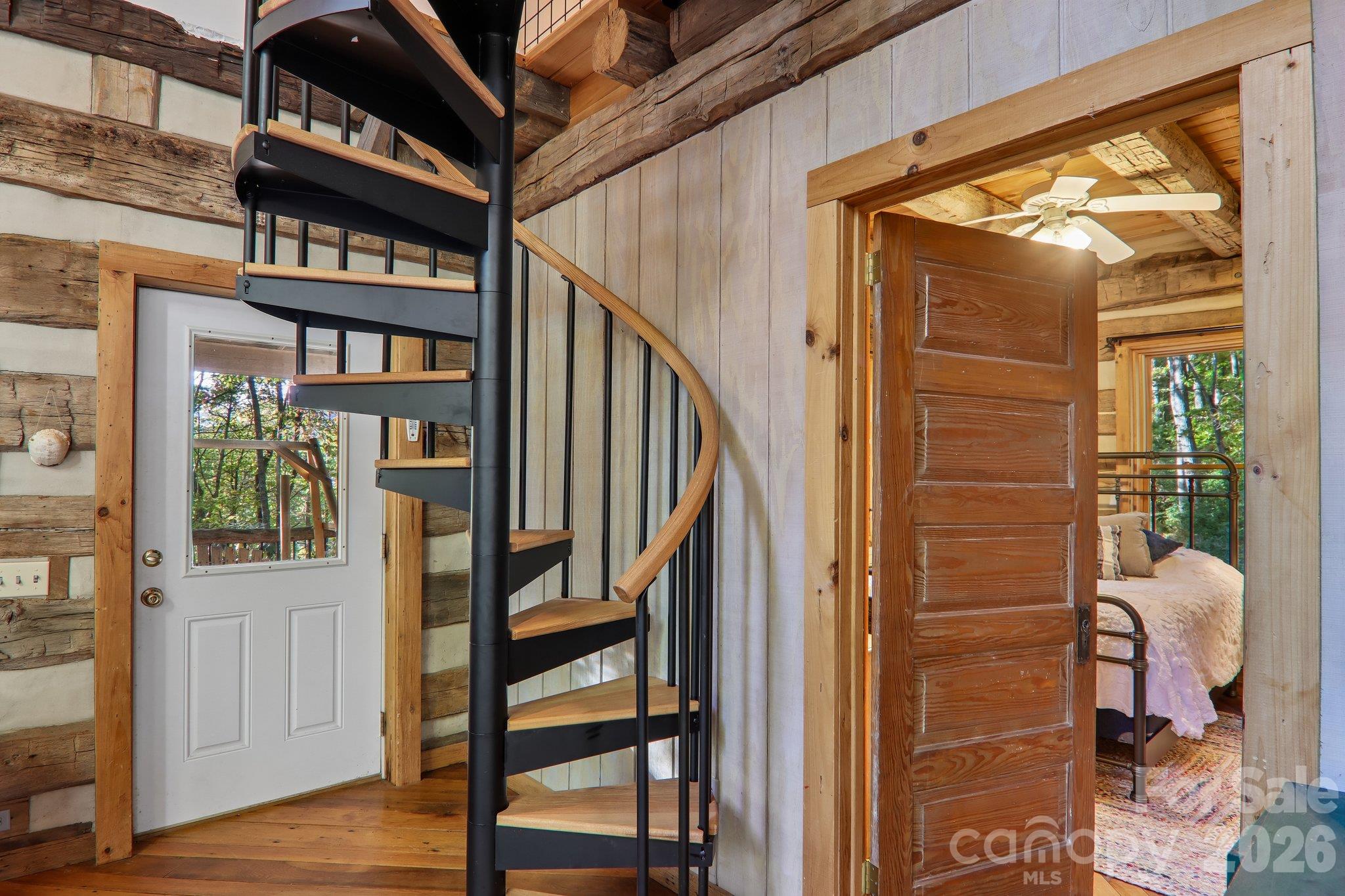 Spiral Staircase to second floor - 755 Hollyberry Lane, Marshall