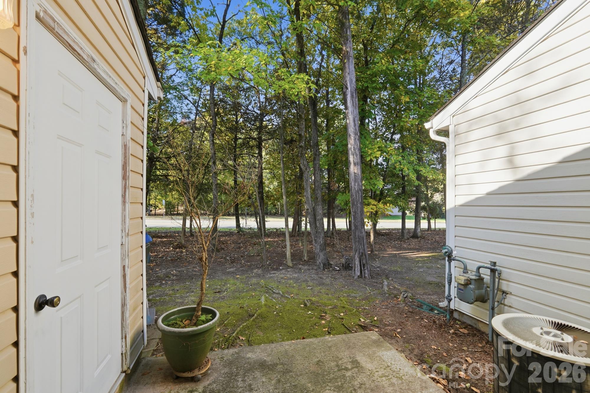 Townhouse at 2220 Preakness Court, Charlotte, photo 25 of 28
