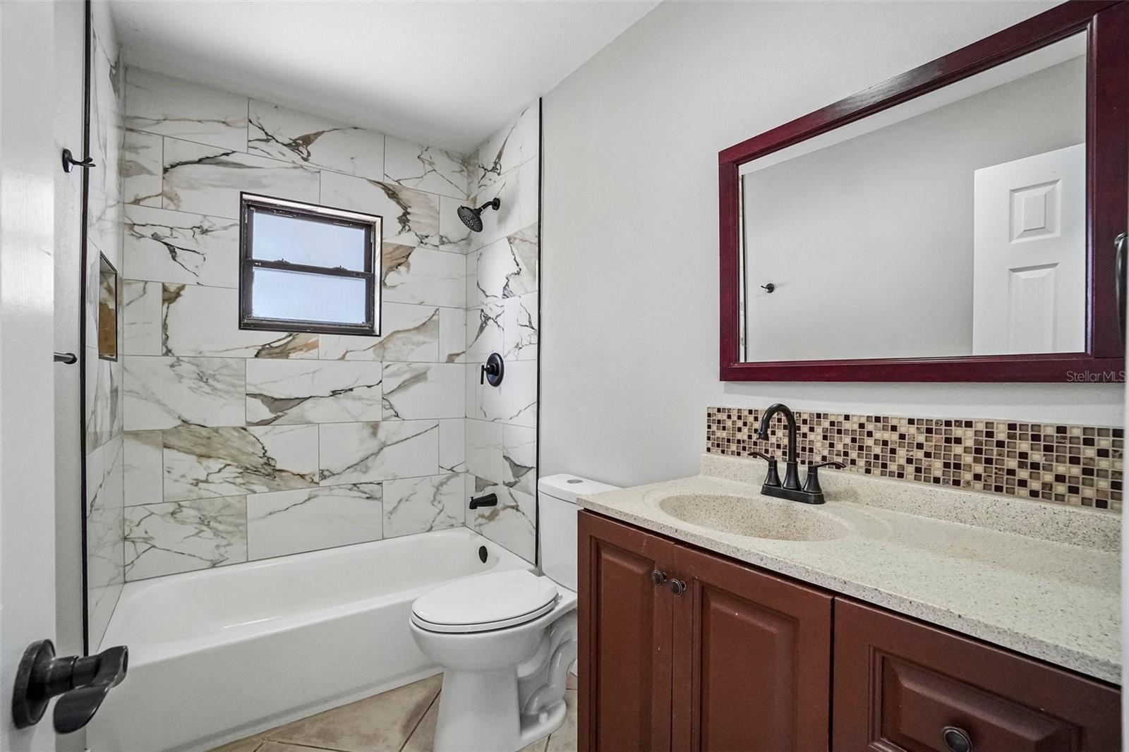 Bathroom 2 - 715 PAPAYA DR, TAMPA