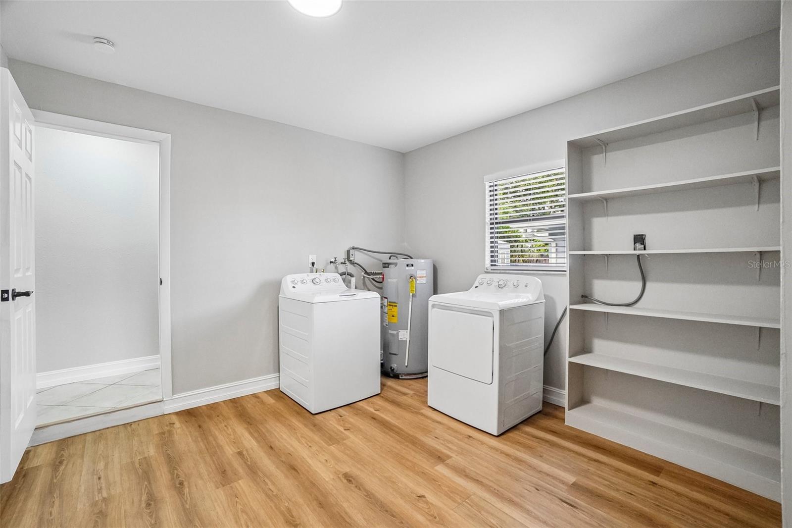 Laundry Room - 715 PAPAYA DR, TAMPA
