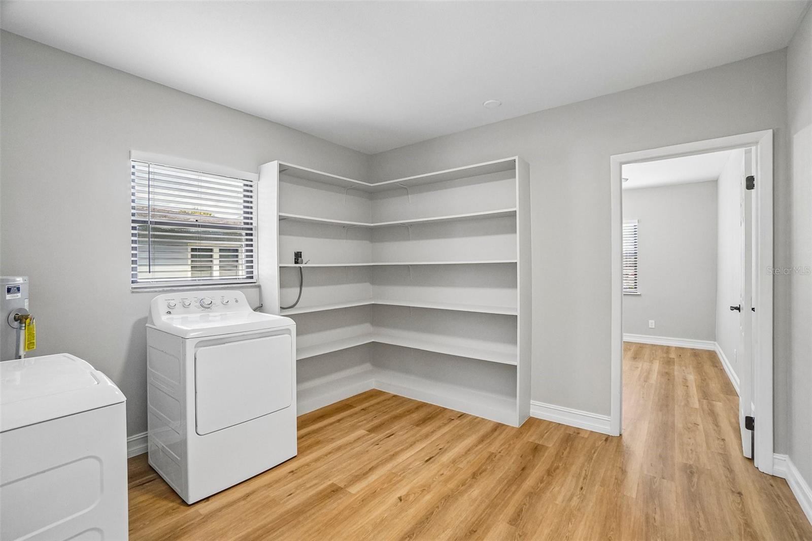 Laundry Room View 2 - 715 PAPAYA DR, TAMPA