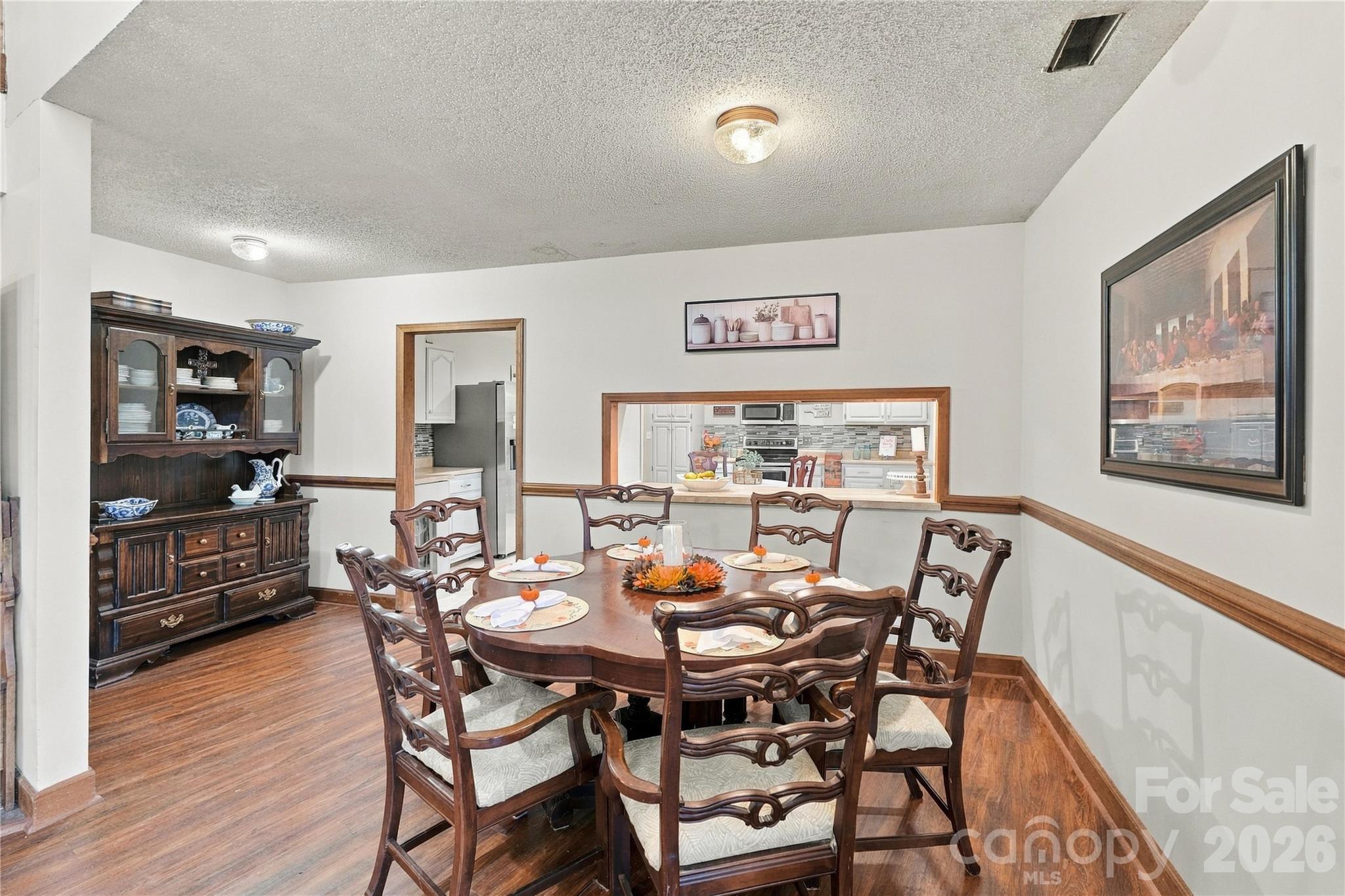 Casual dining area in main living space - 448 Bethel Hill Road, Clover
