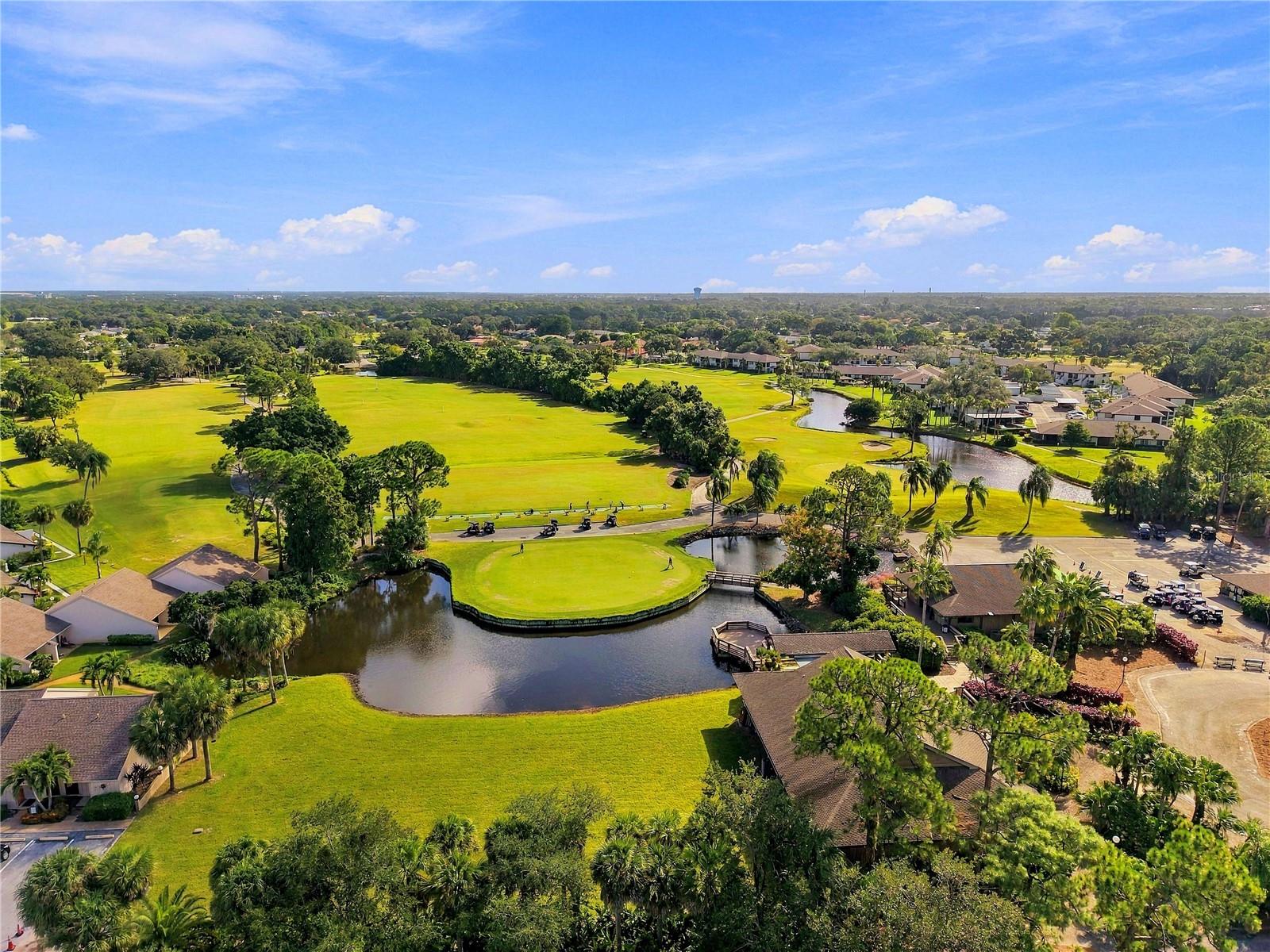 Single Family Residence at 5683 DOWNHAM MDWS, SARASOTA, photo 14 of 63