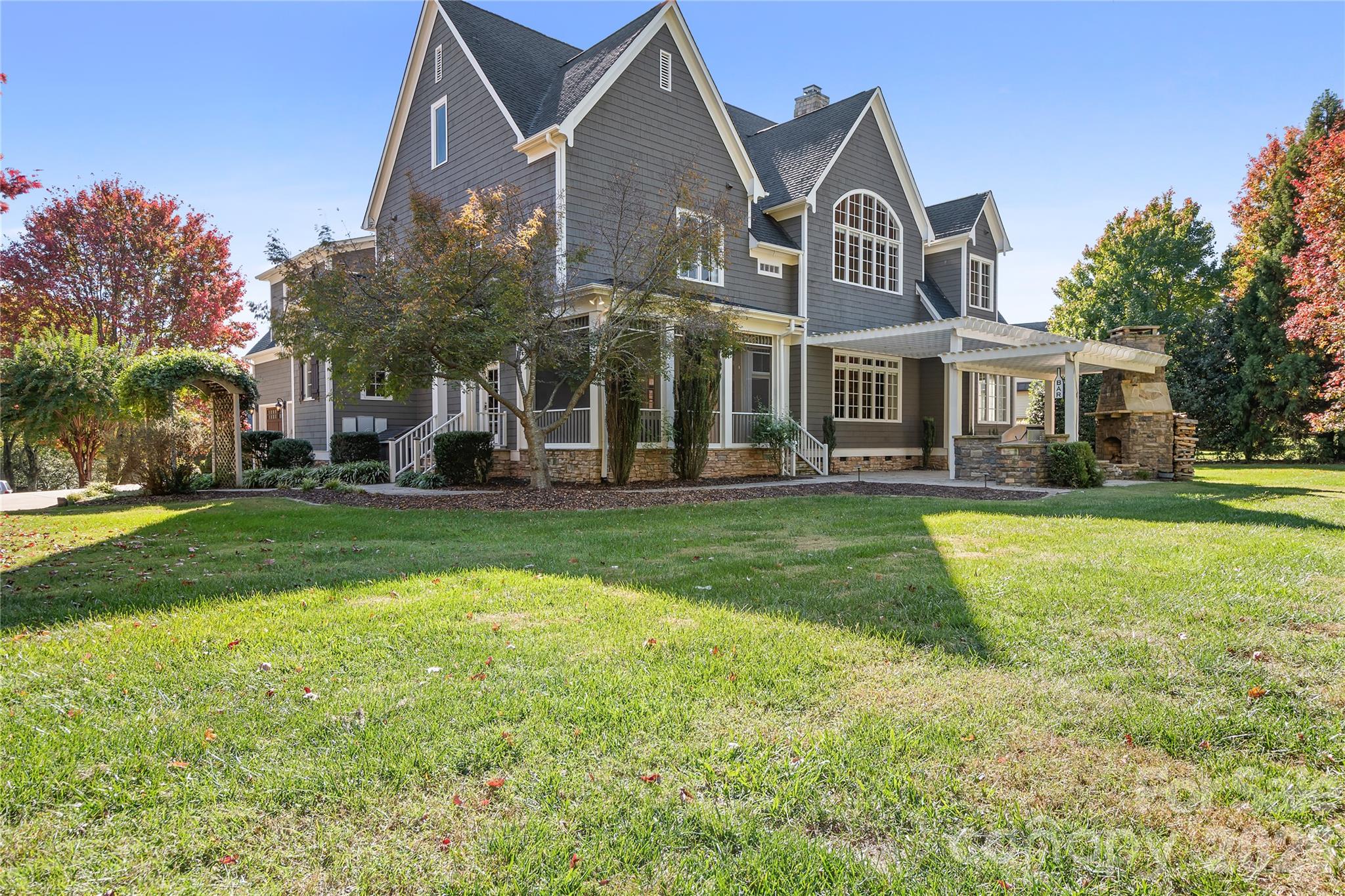 Single Family Residence at 161 Cape Cod Way, Mooresville, photo 2 of 47