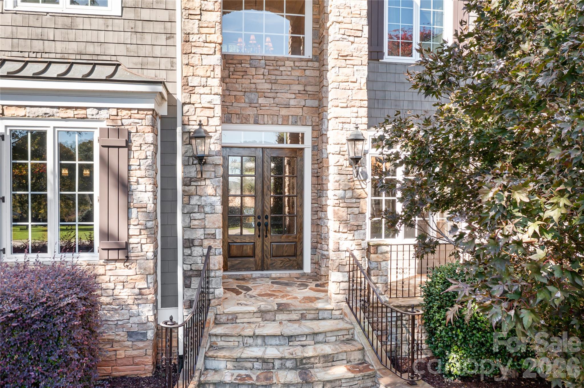 Stately entrance - 161 Cape Cod Way, Mooresville