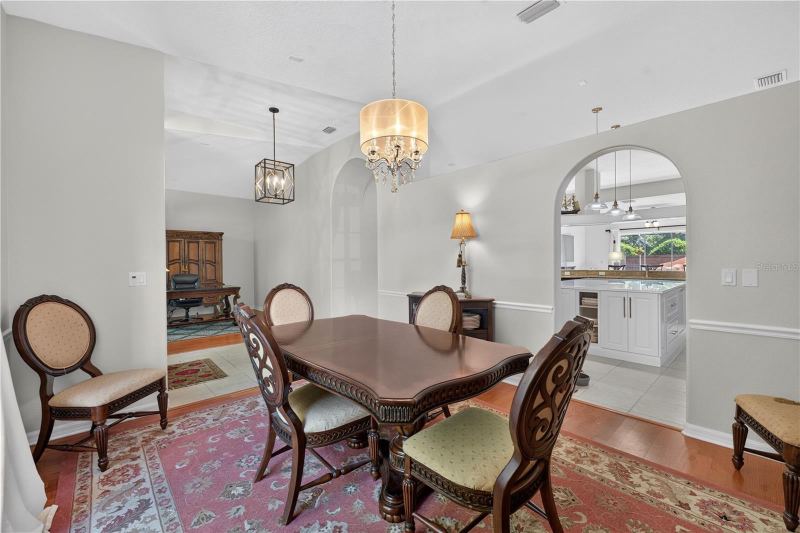 Single Family Residence at 18211 WIMBLEDON GREEN PL, TAMPA, photo 19 of 68