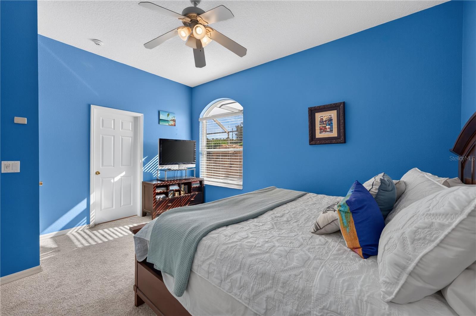 Single Family Residence at 18211 WIMBLEDON GREEN PL, TAMPA, photo 35 of 68