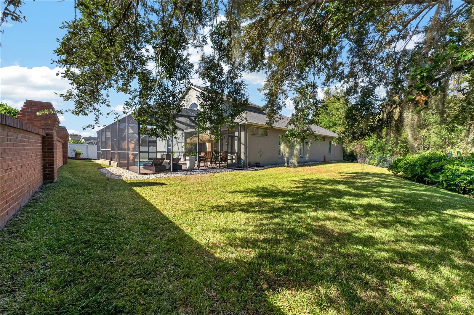 Single Family Residence at 18211 WIMBLEDON GREEN PL, TAMPA, photo 61 of 68