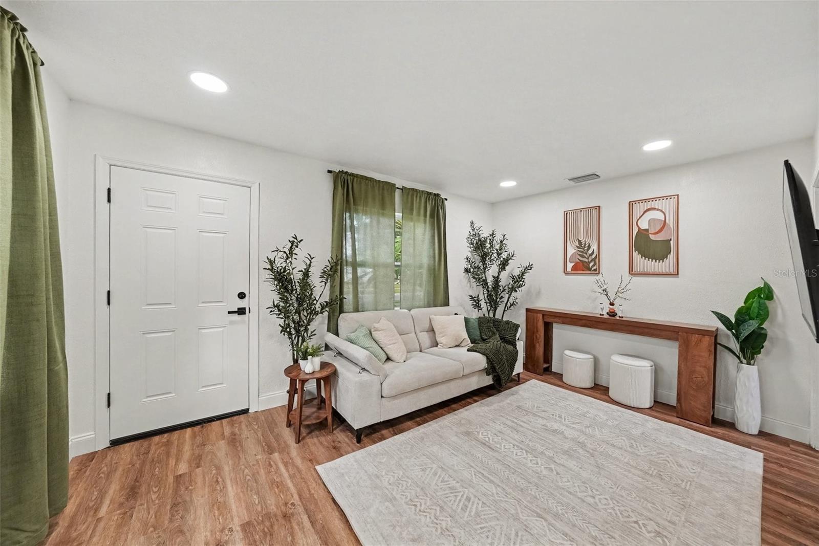 Single Family Residence at 1228 56TH AVE N, ST PETERSBURG, photo 16 of 29