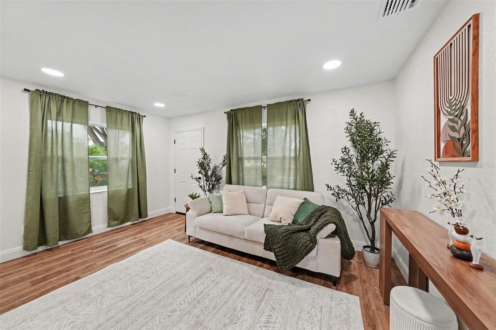 Single Family Residence at 1228 56TH AVE N, ST PETERSBURG, photo 18 of 29