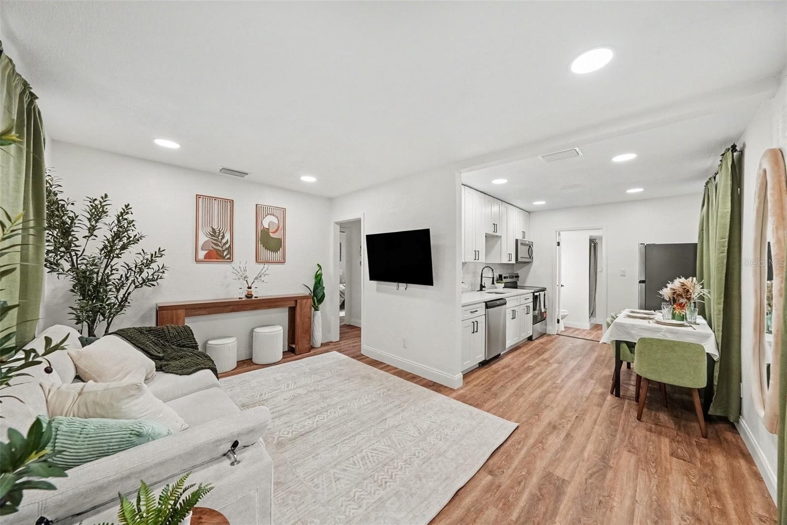 Single Family Residence at 1228 56TH AVE N, ST PETERSBURG, photo 2 of 29