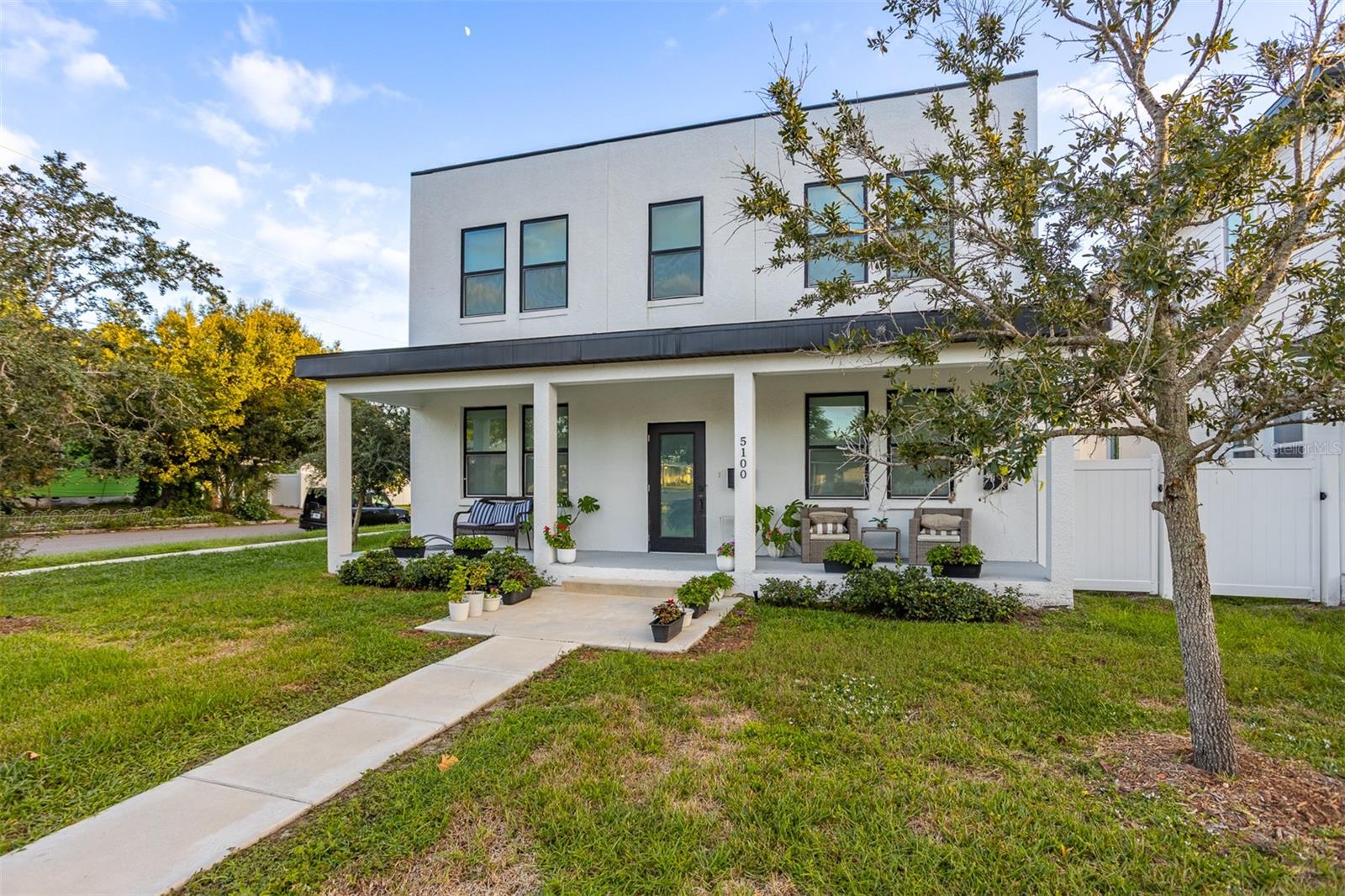 Single Family Residence at 5100 3RD AVE N, ST PETERSBURG, photo 3 of 4