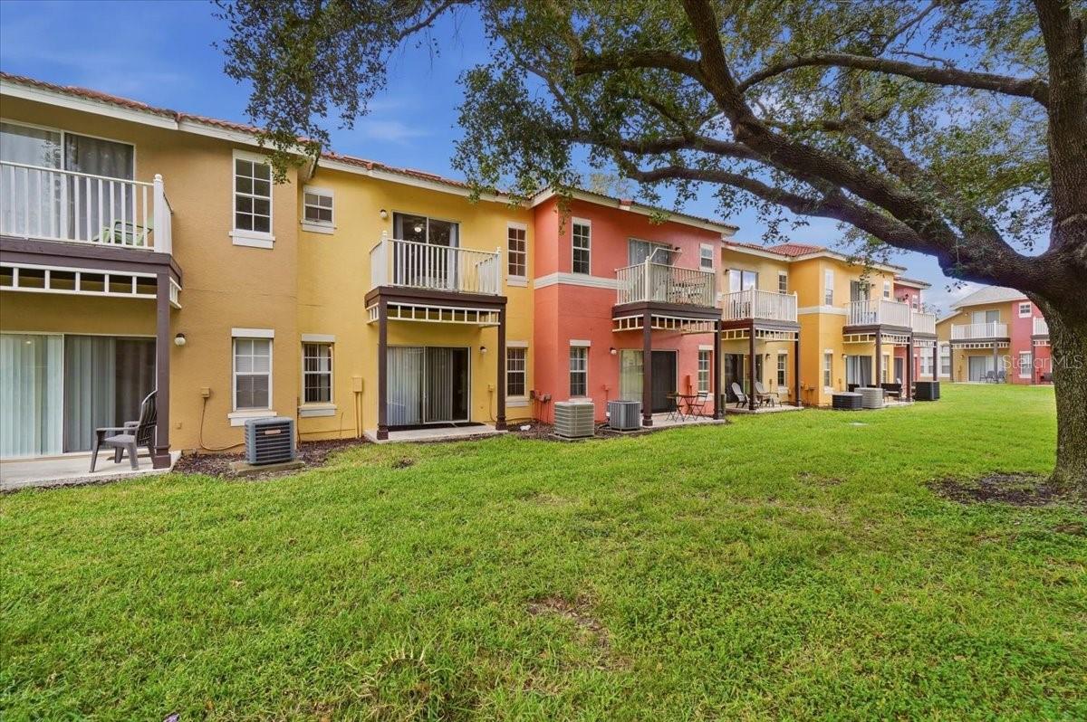 Townhouse at 8504 CRYSTAL COVE LOOP, KISSIMMEE, photo 4 of 33