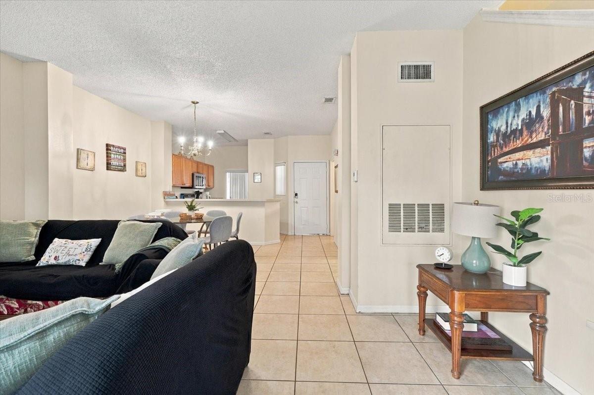 Townhouse at 8504 CRYSTAL COVE LOOP, KISSIMMEE, photo 13 of 33