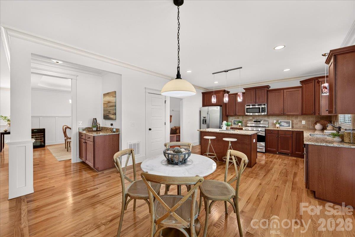 Single Family Residence at 5535 Open Book Lane, Charlotte, photo 6 of 38