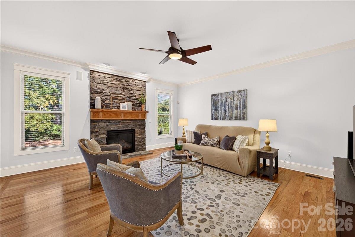 Single Family Residence at 5535 Open Book Lane, Charlotte, photo 9 of 38