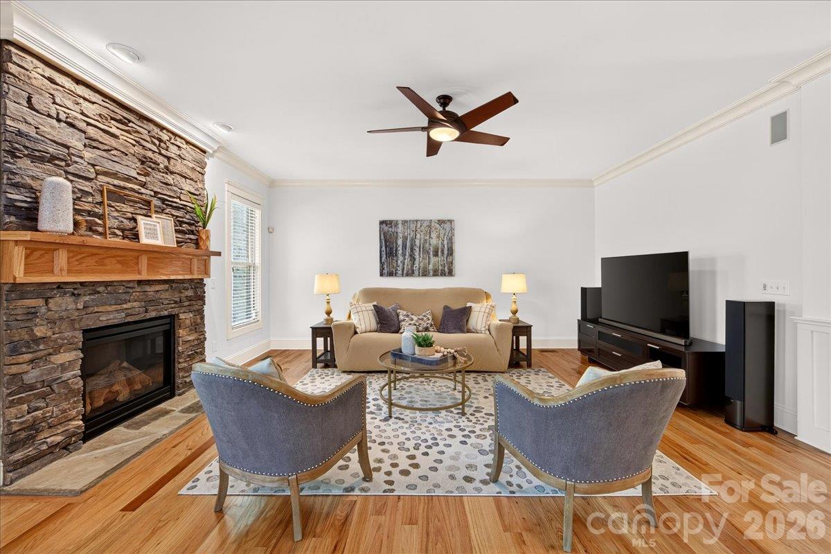 Single Family Residence at 5535 Open Book Lane, Charlotte, photo 10 of 38