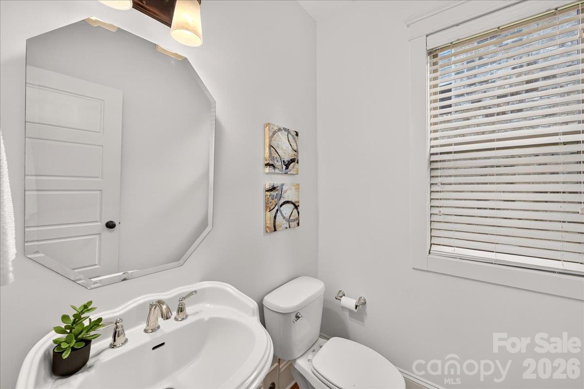 Single Family Residence at 5535 Open Book Lane, Charlotte, photo 18 of 38