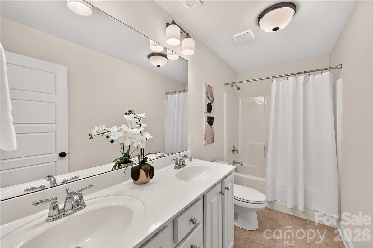 Single Family Residence at 5535 Open Book Lane, Charlotte, photo 31 of 38