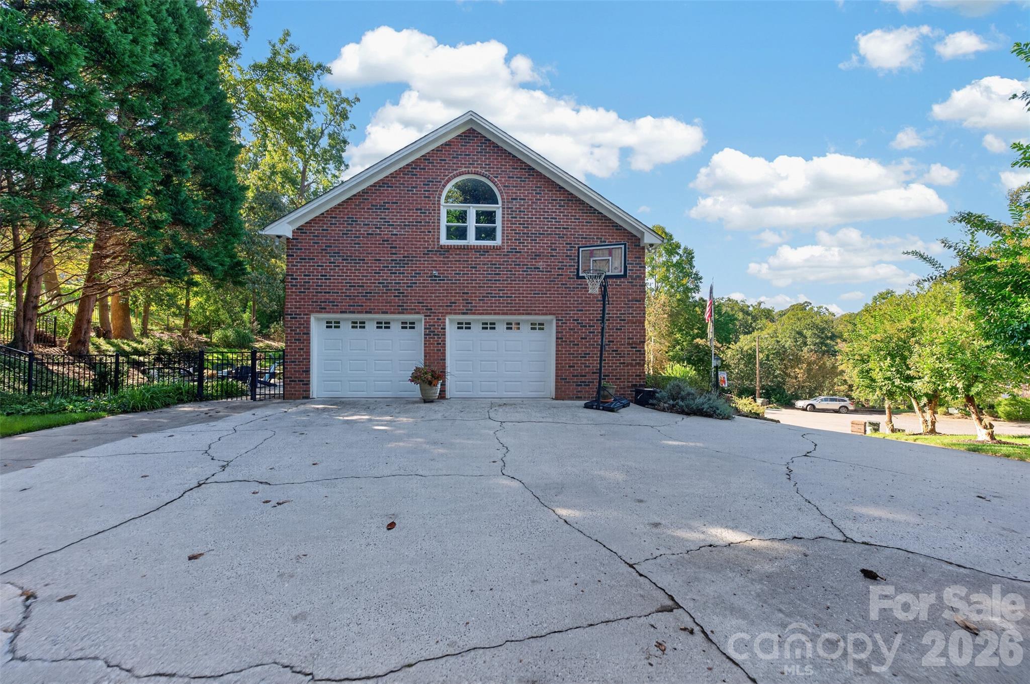 Single Family Residence at 1070 12th Avenue Lane NW, Hickory, photo 47 of 48