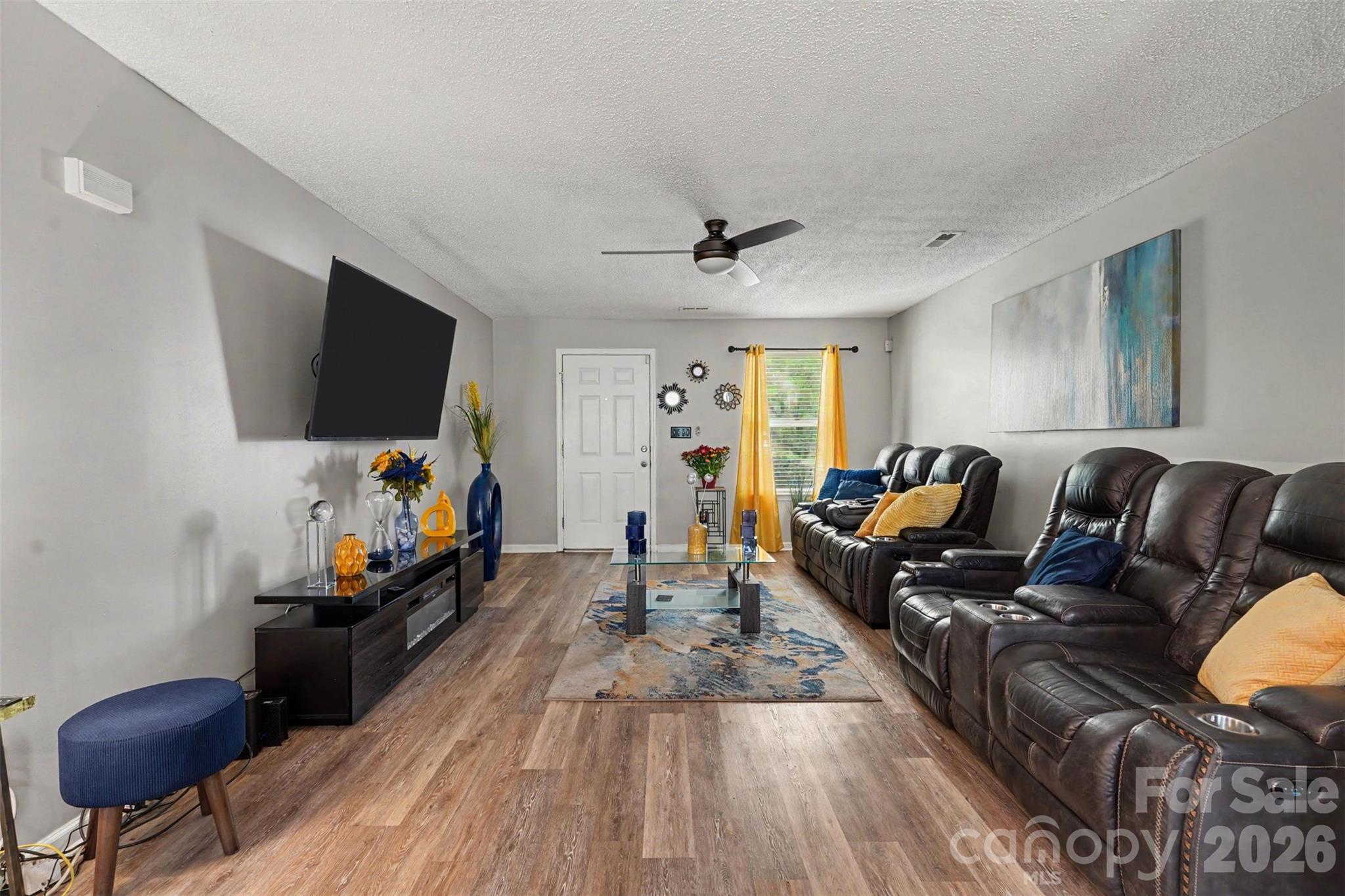 Single Family Residence at 8724 Michaw Court, Charlotte, photo 5 of 23