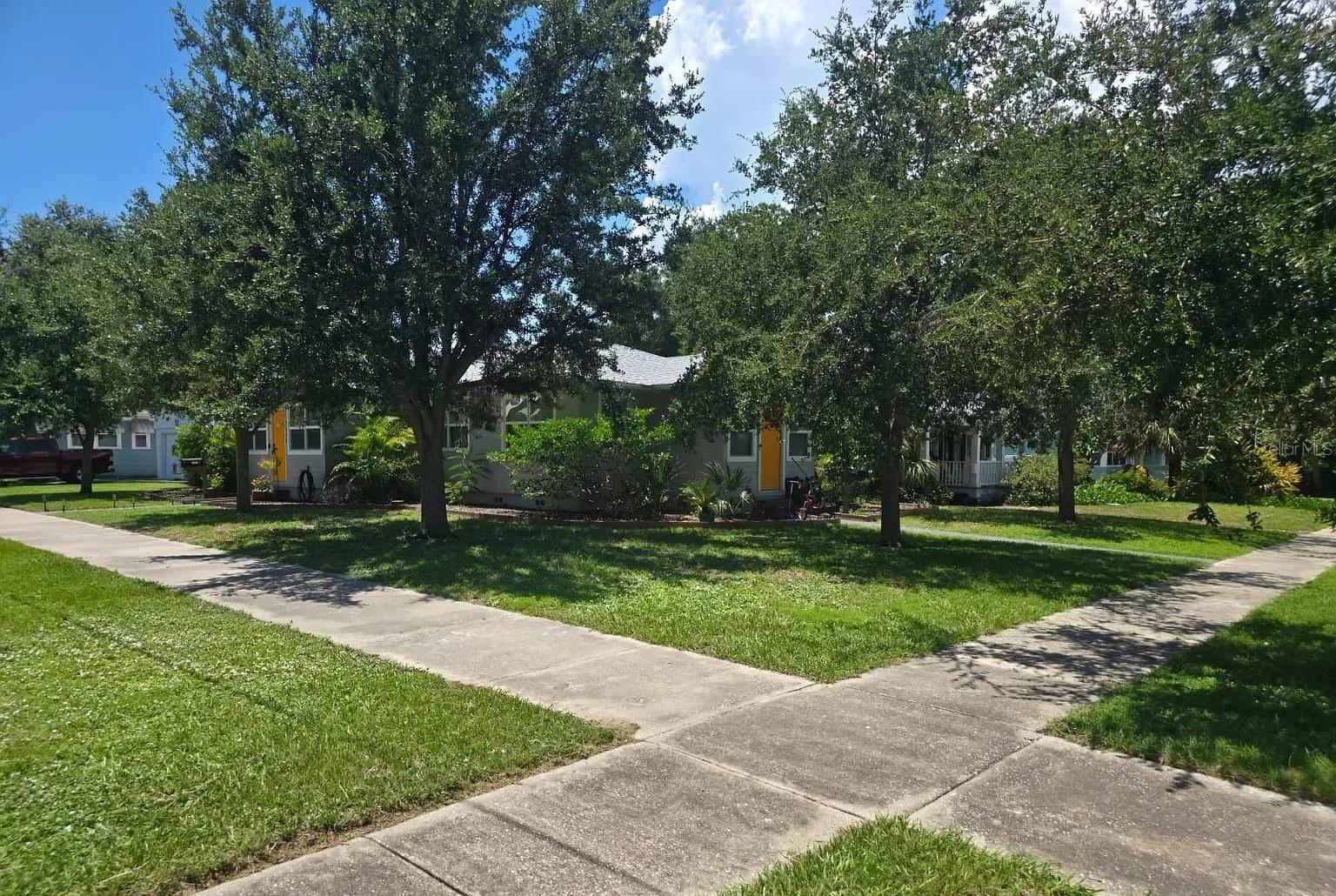 Single Family Residence at 2001 2ND ST S, ST PETERSBURG, photo 3 of 57