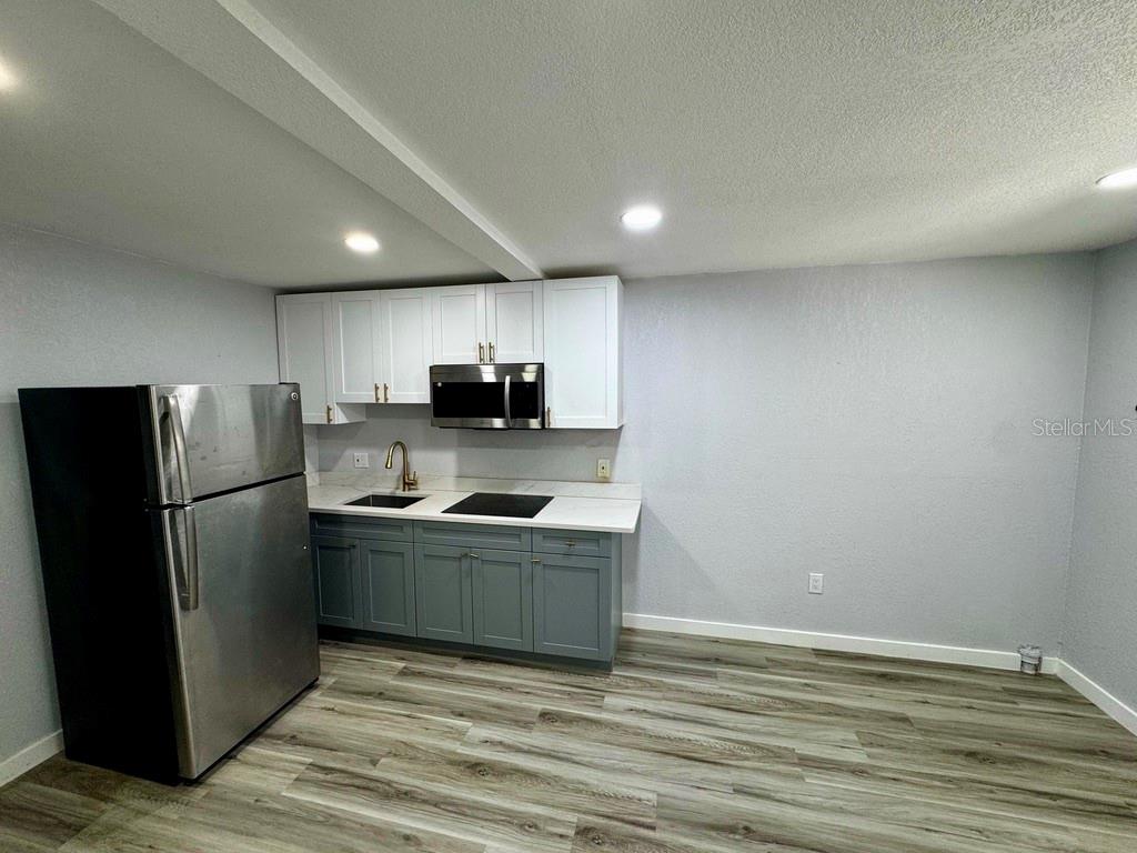Single Family Residence at 2001 2ND ST S, ST PETERSBURG, photo 52 of 57