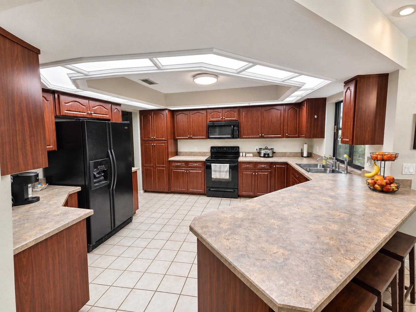 Single Family Residence at 5907 TROPHY LOOP, LAKELAND, photo 9 of 28