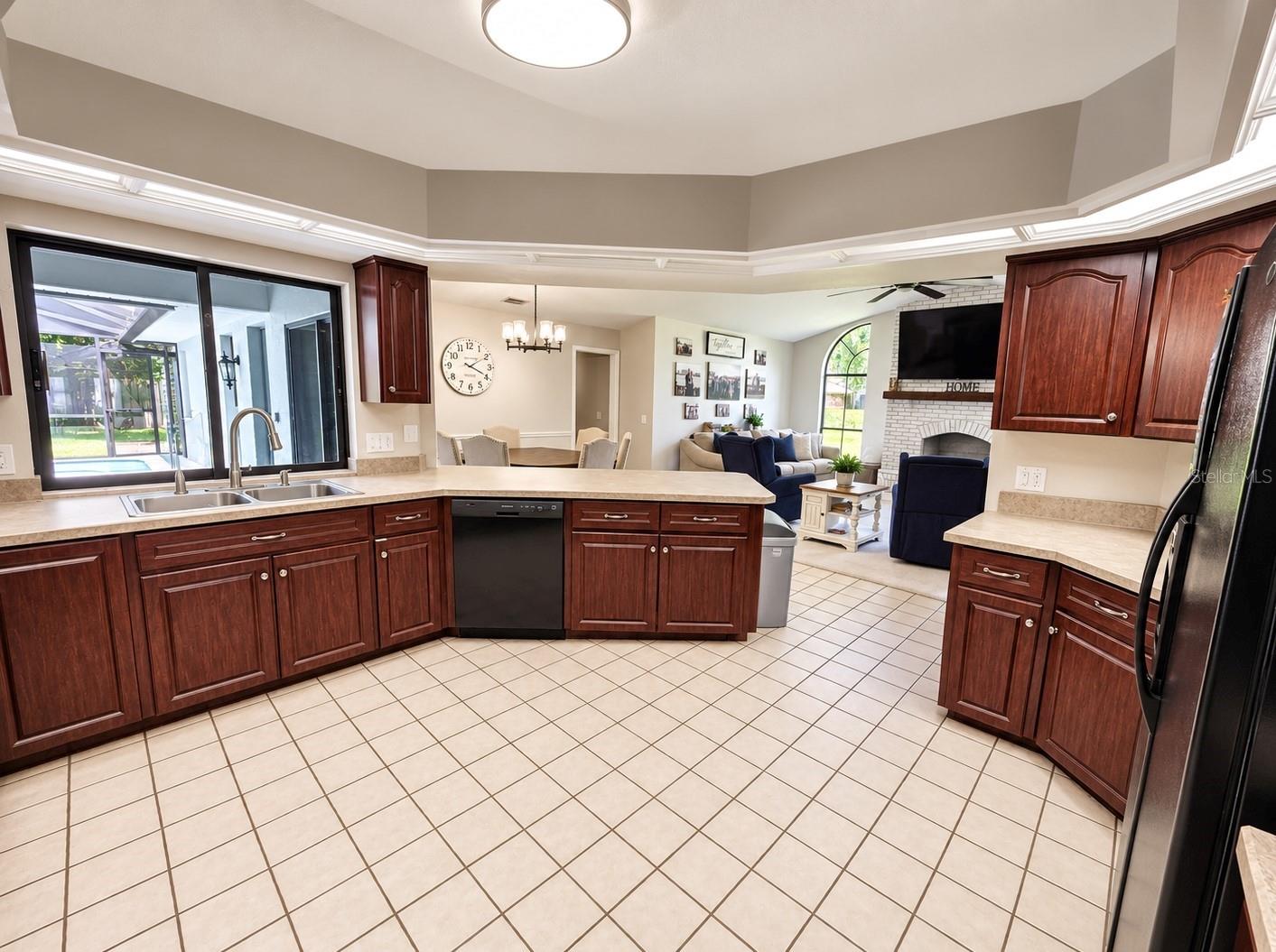 Single Family Residence at 5907 TROPHY LOOP, LAKELAND, photo 10 of 28
