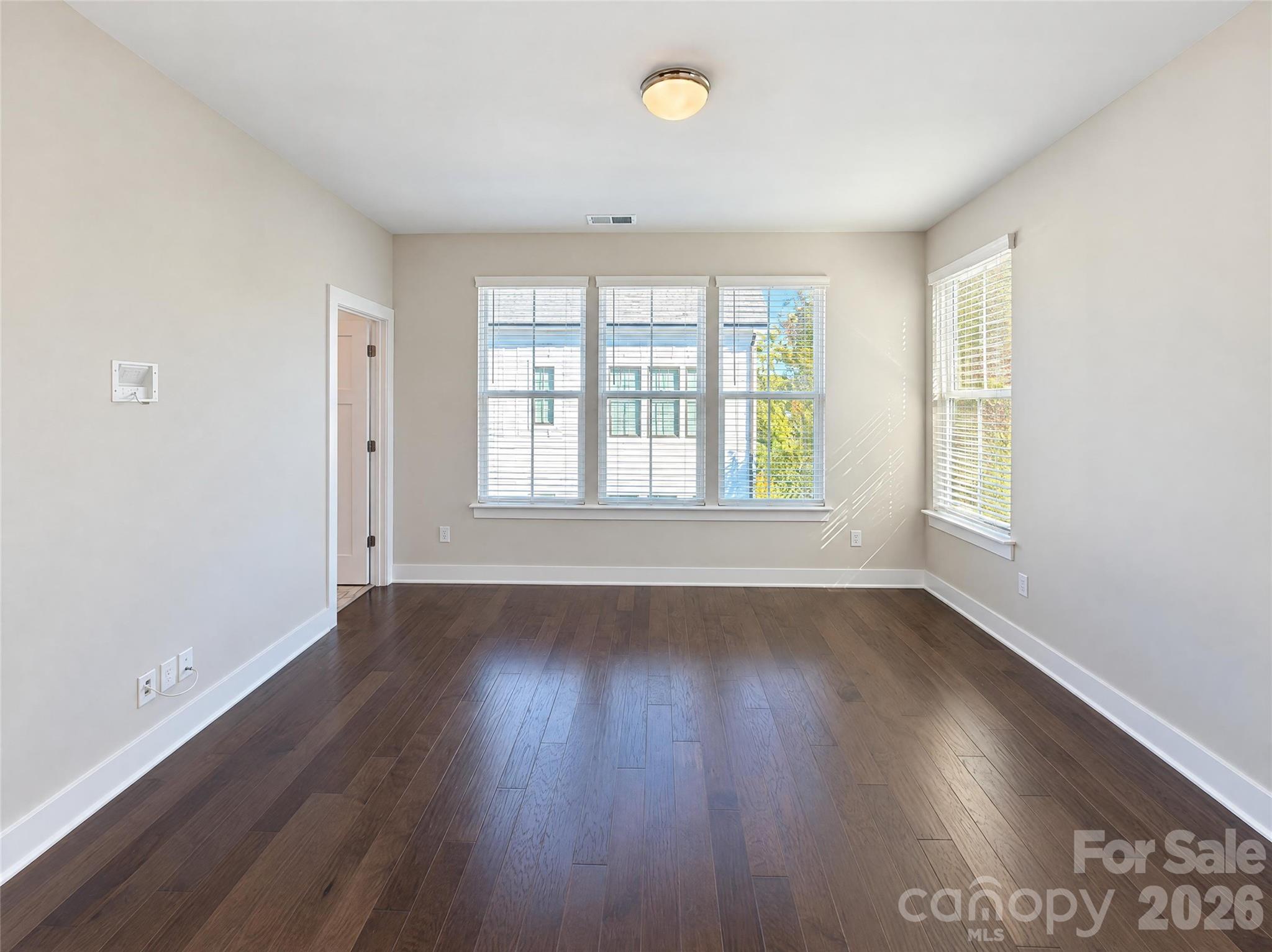 Townhouse at 11915 Fiddlers Roof Lane, Charlotte, photo 4 of 23