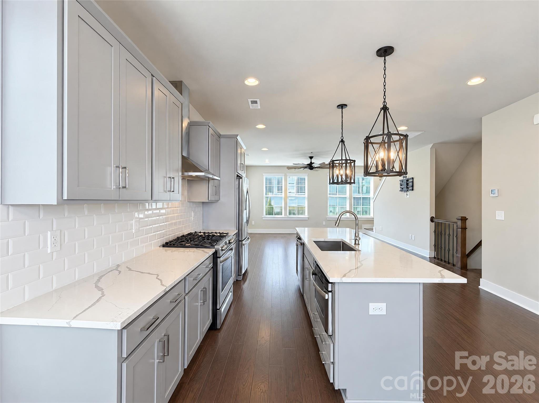 Townhouse at 11915 Fiddlers Roof Lane, Charlotte, photo 6 of 23