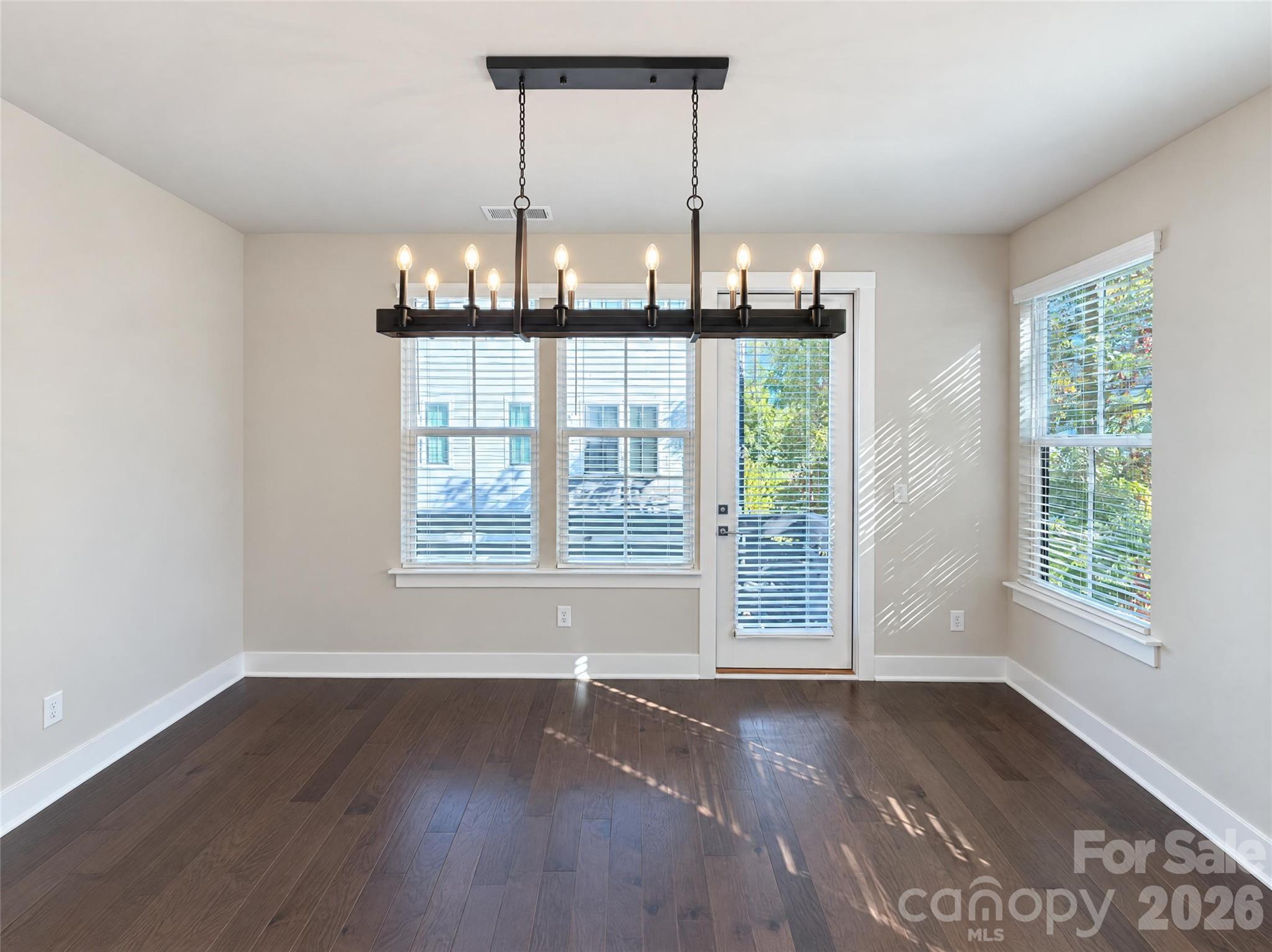 Townhouse at 11915 Fiddlers Roof Lane, Charlotte, photo 7 of 23