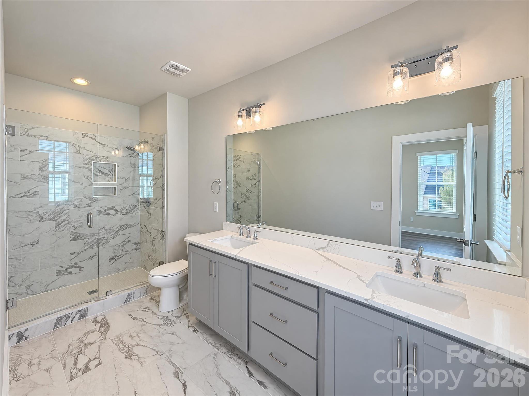 Townhouse at 11915 Fiddlers Roof Lane, Charlotte, photo 11 of 23