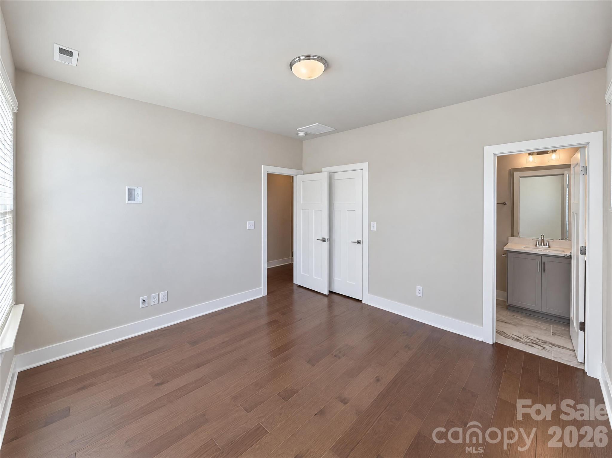 Townhouse at 11915 Fiddlers Roof Lane, Charlotte, photo 13 of 23