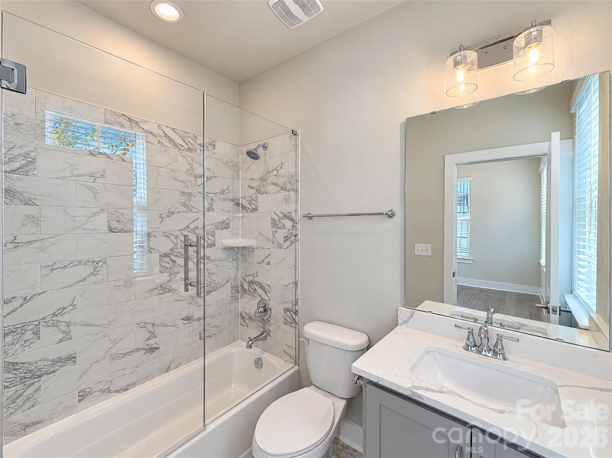 Townhouse at 11915 Fiddlers Roof Lane, Charlotte, photo 14 of 23