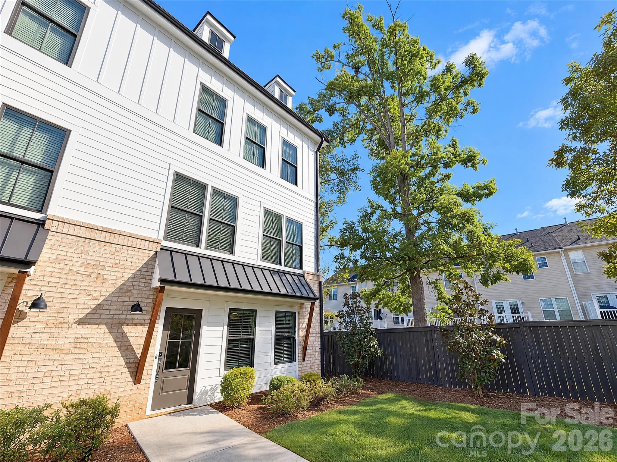 Townhouse at 11915 Fiddlers Roof Lane, Charlotte, photo 23 of 23