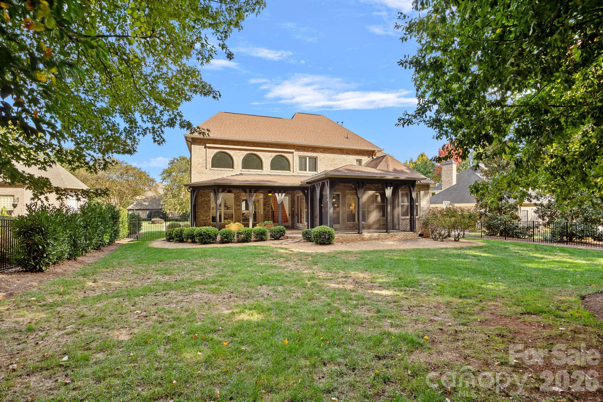 Single Family Residence at 108 Lazenby Drive, Fort Mill, photo 42 of 47