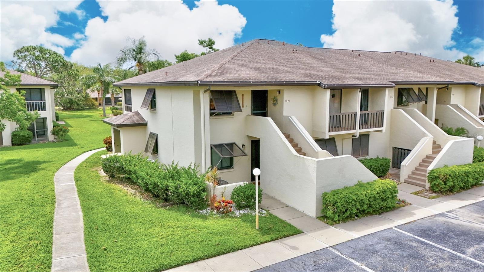 Condominium at 4646 LONGWATER CHASE #98, SARASOTA, photo 6 of 55