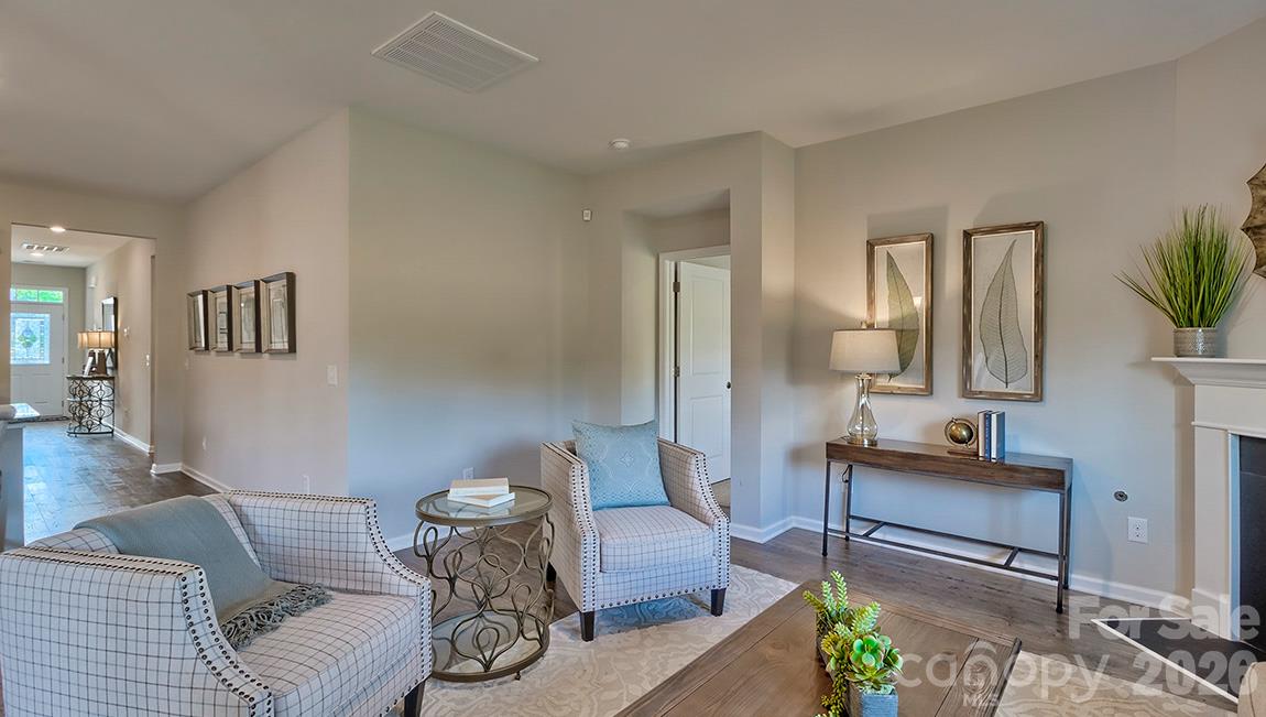 Single Family Residence at 1045 Clear Springs Road, Rockwell, photo 2 of 24
