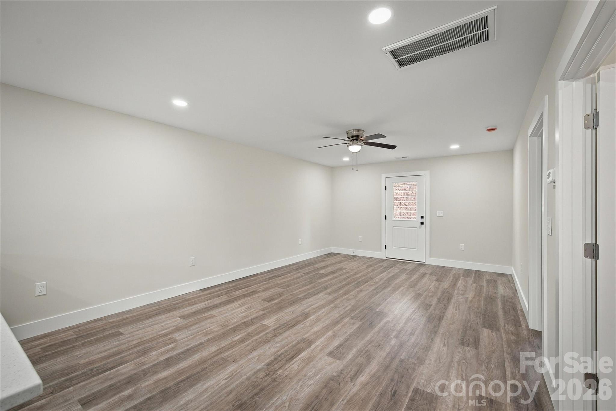 Living Room - 196 Beacon Avenue, Morganton
