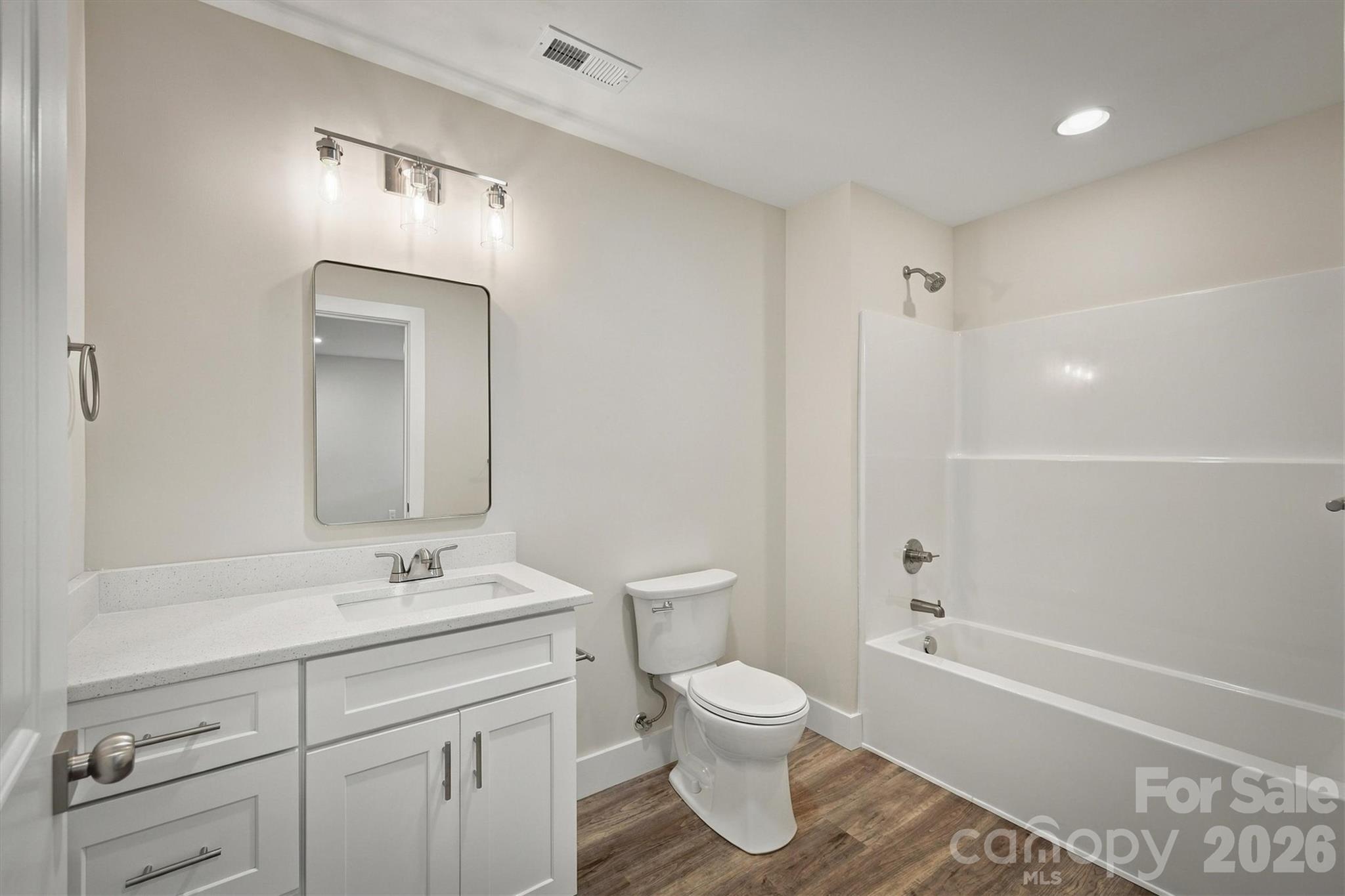 Main Level Bathroom - 196 Beacon Avenue, Morganton