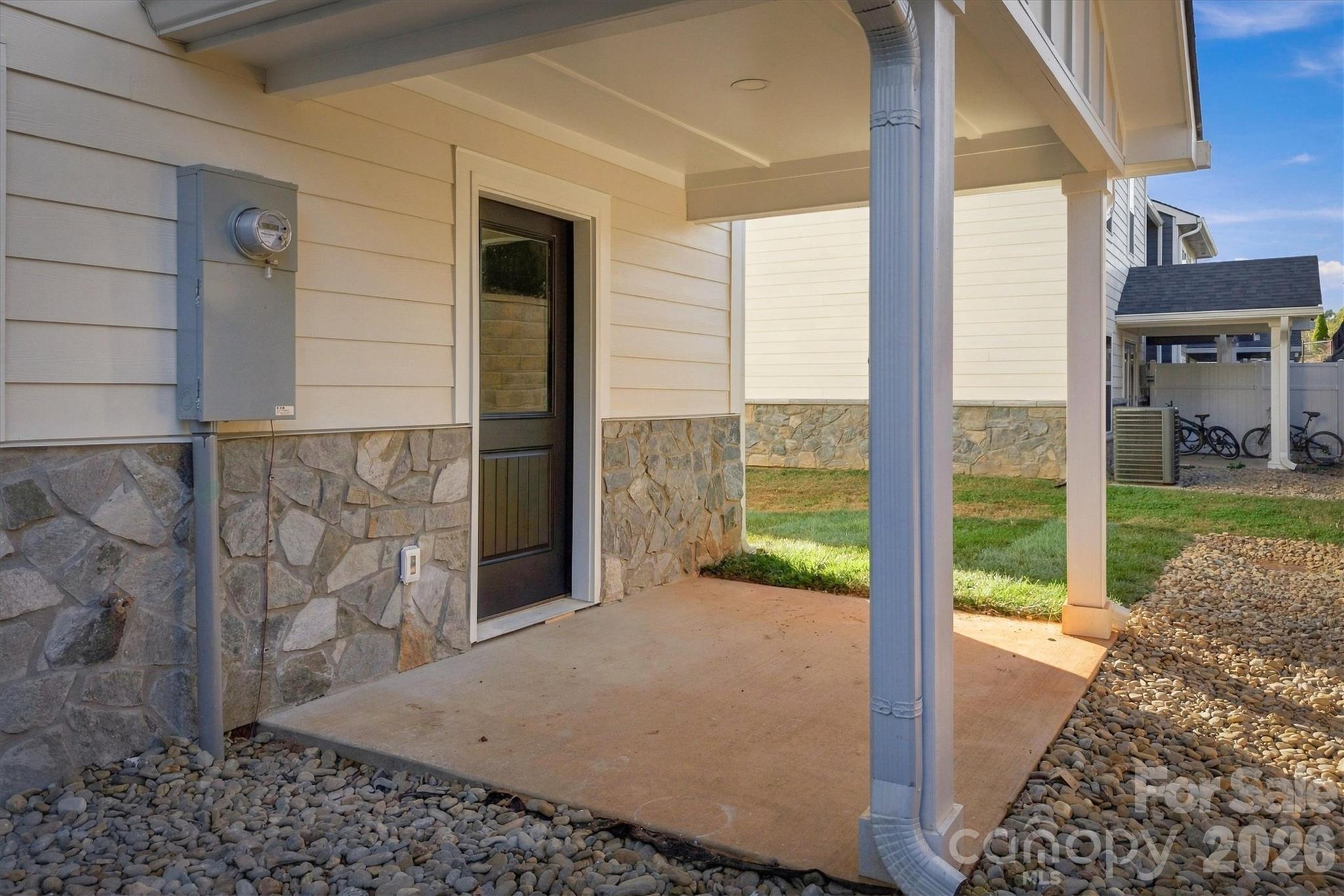 Townhouse at 196 Beacon Avenue, Morganton, photo 20 of 23