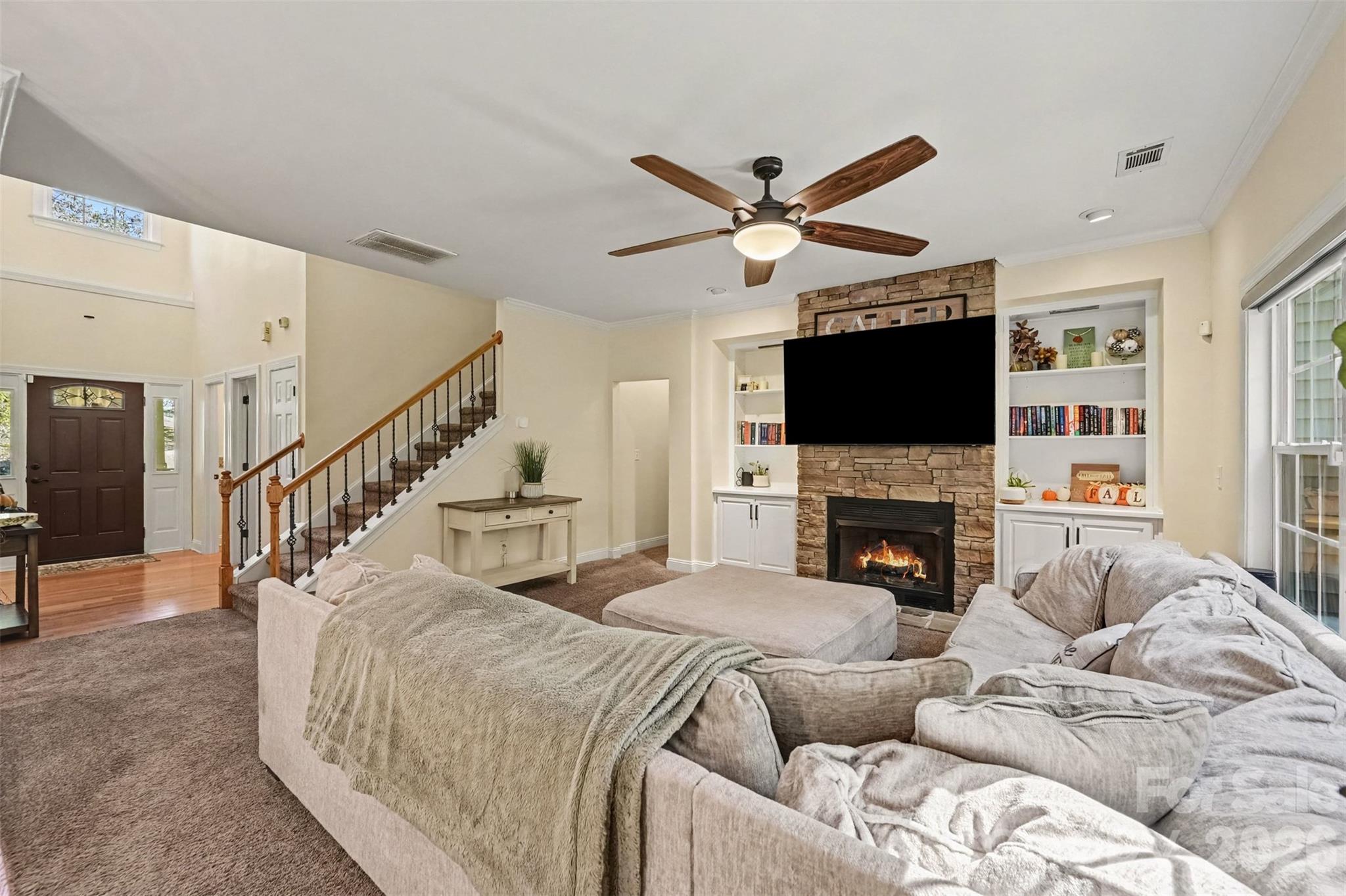 Single Family Residence at 8074 Andrew Franklin Drive, Denver, photo 2 of 40