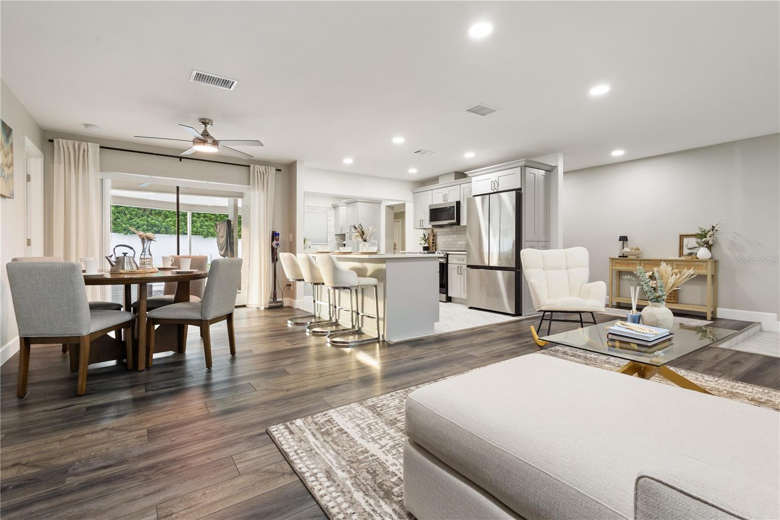 LIVING AREA - 3222 WESSEX WAY, CLEARWATER