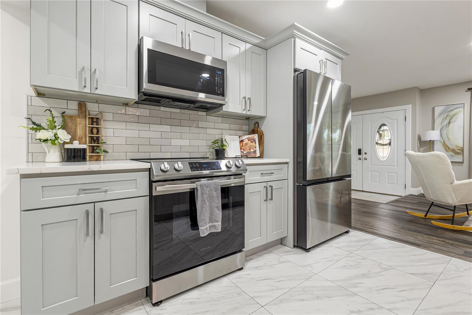 KITCHEN - 3222 WESSEX WAY, CLEARWATER