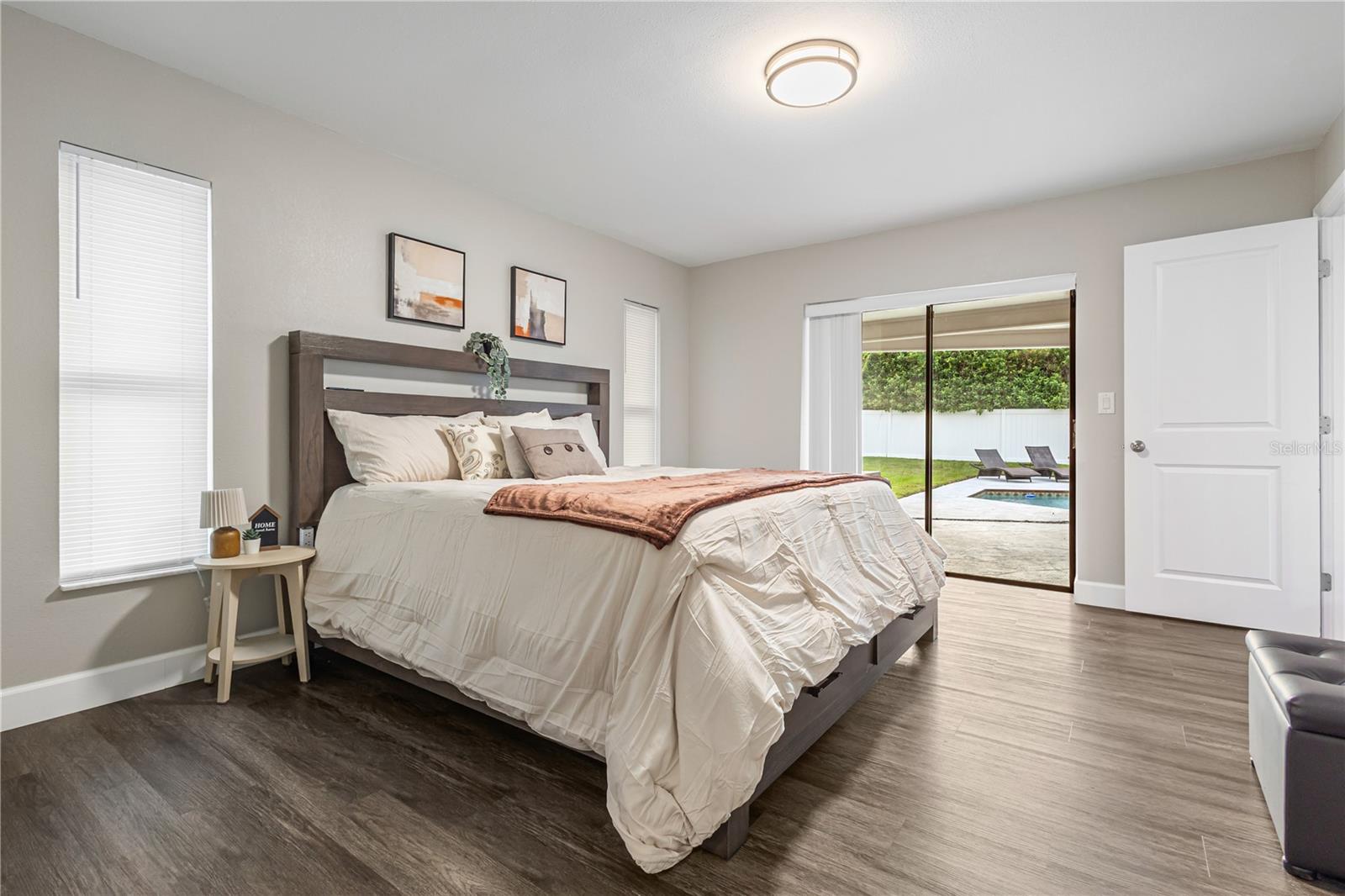 PRIMARY SUITE - 3222 WESSEX WAY, CLEARWATER
